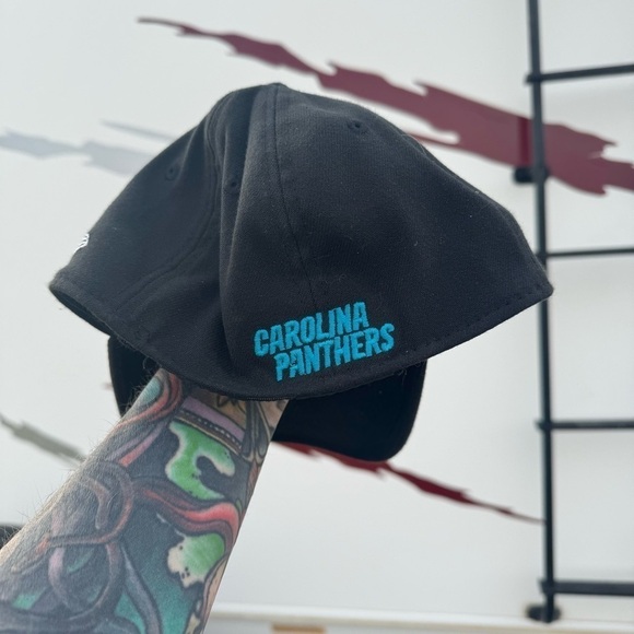 New era Carolina panthers NFL flex fit hat
Black blue size Small-Medium - Picture 3 of 4